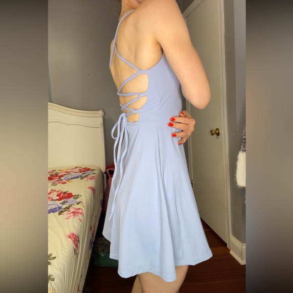 Athletic dress - Picture 5 of 7